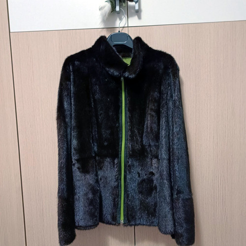Brown mink fur - mink, giuliana